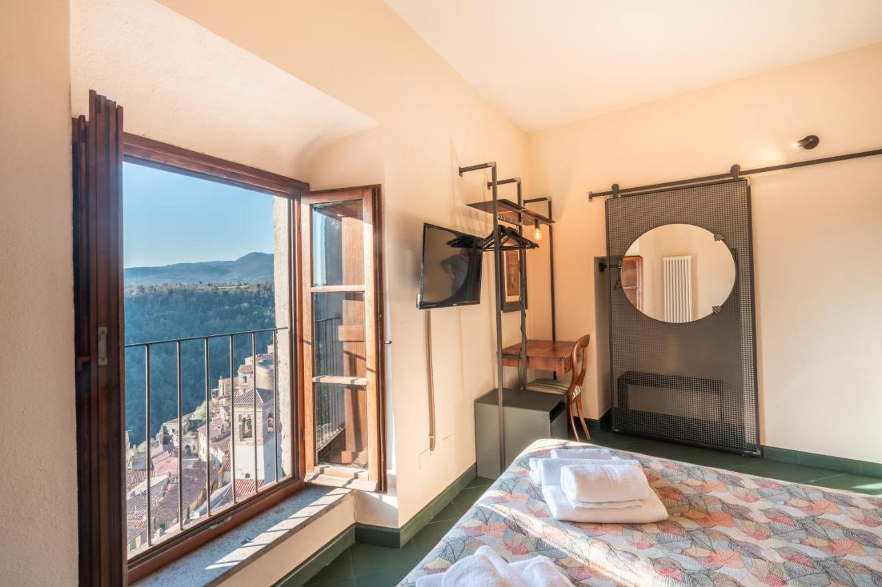 Hotel Della Fortezza Sorano  Bagian luar foto