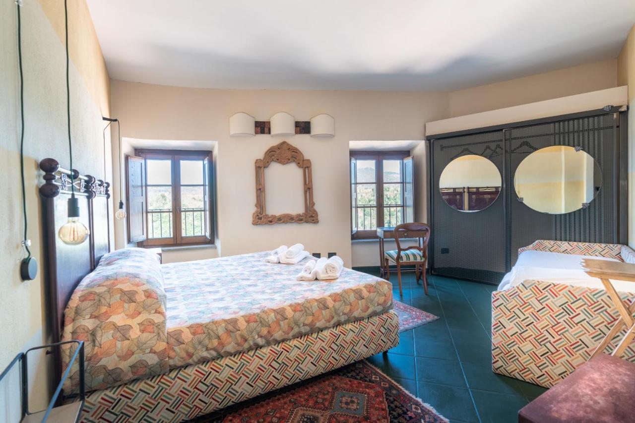 Hotel Della Fortezza Sorano  Bagian luar foto
