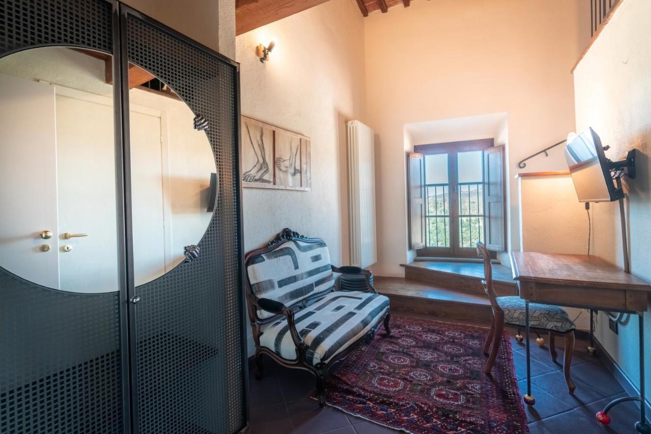 Hotel Della Fortezza Sorano  Bagian luar foto