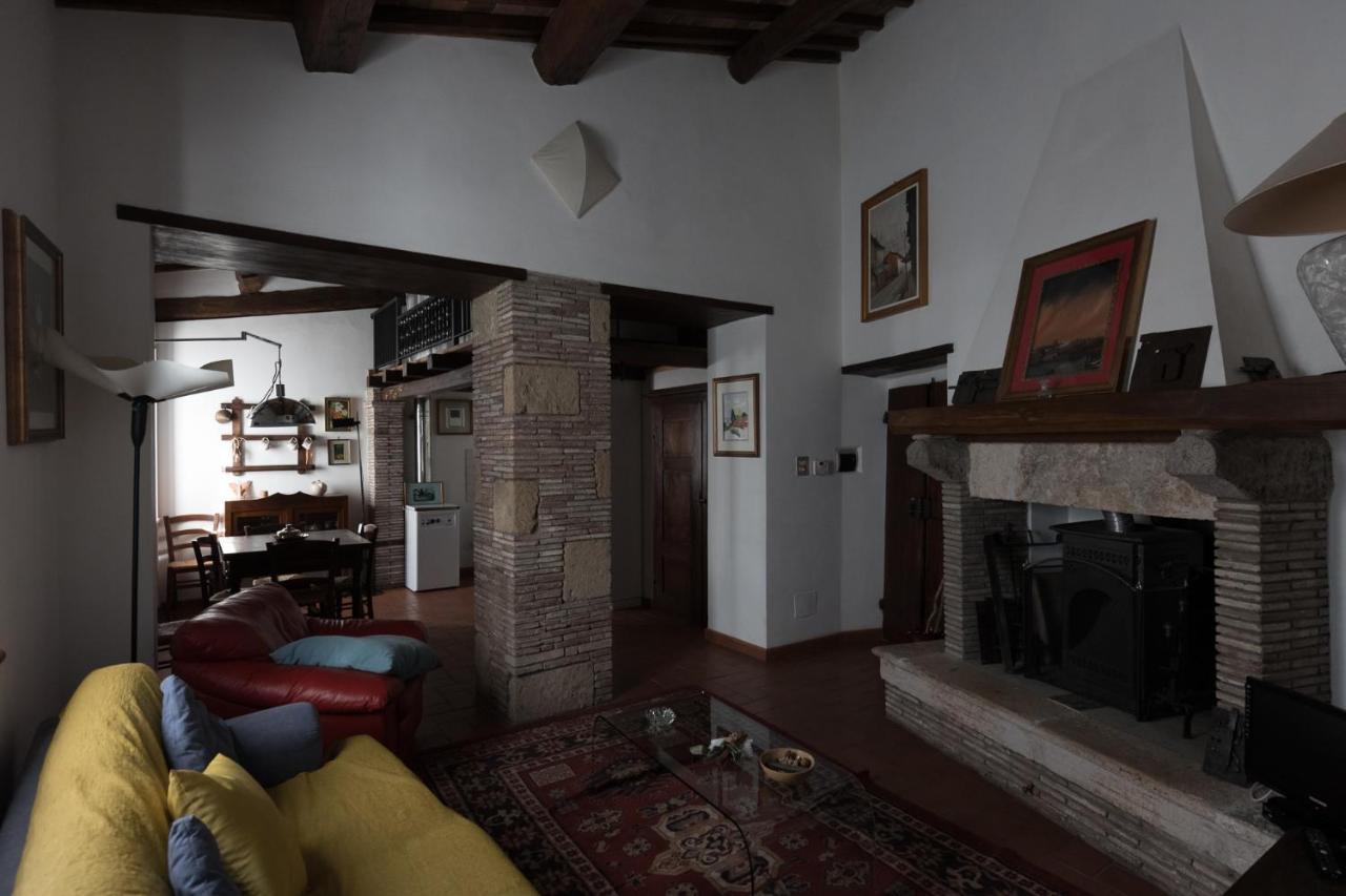 Hotel Della Fortezza Sorano  Bagian luar foto
