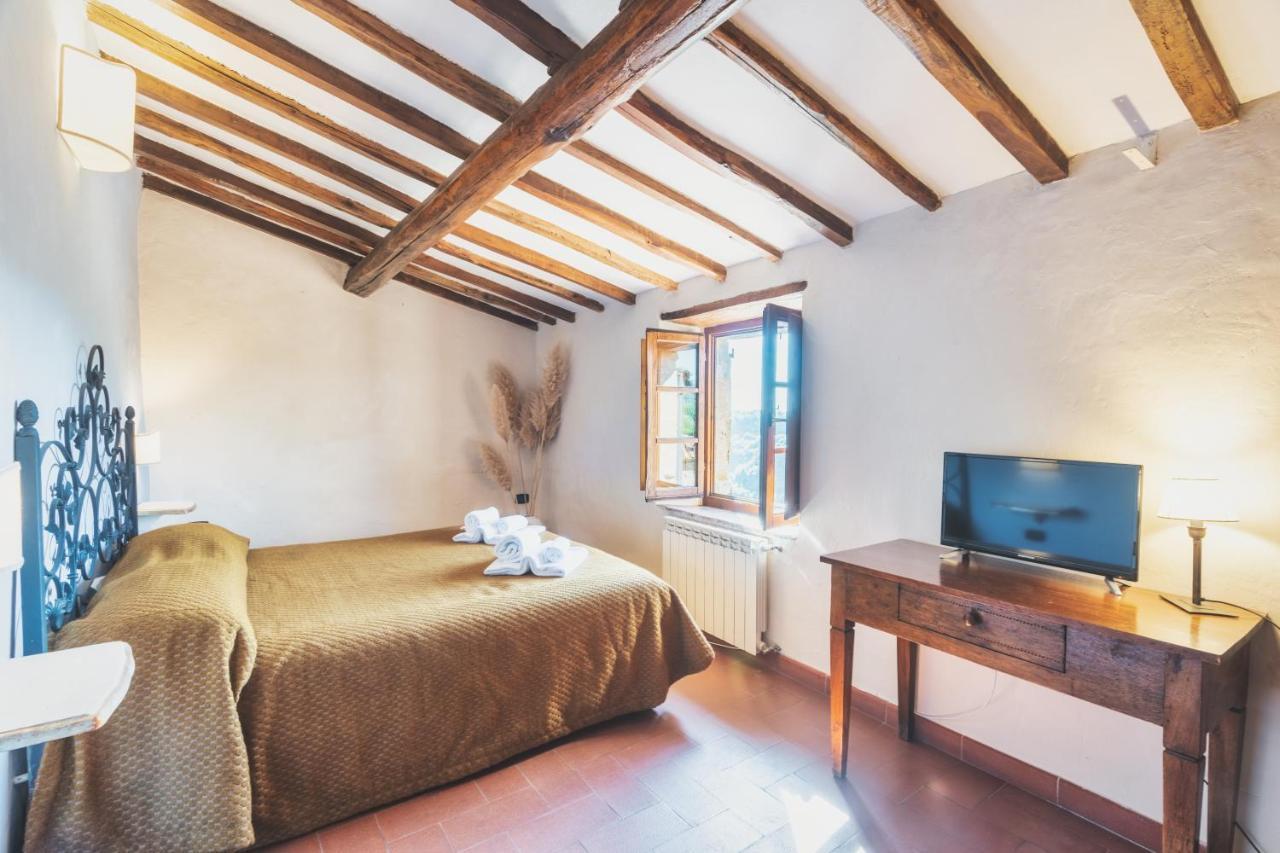Hotel Della Fortezza Sorano  Bagian luar foto